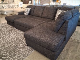Sectional with chaise set