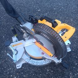 DeWalt DWS713 10inch Miter Chop Saw.  Almost New Condition. Many Other High End Tools.  For Pick Up Fremont Seattle. No Low Ball Offers .No Trades 