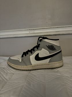 Jordan 1 Mid Light Smoke Grey Size 10