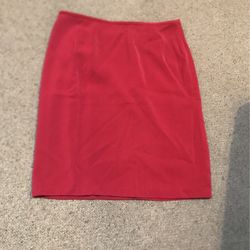 WOMEN'S SIZE 18 SKIRT