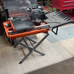 Ridgid R4041CN Wet Tile Saw with Tray & Stand 