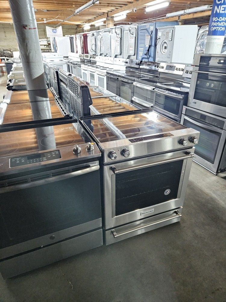 Blow Out Sale Warehouse Full Of Nice Lightly Used Refurbished Reconditioned Certified Appliances Washer Dryer Refrigerator Oven Stove Stackable Free W