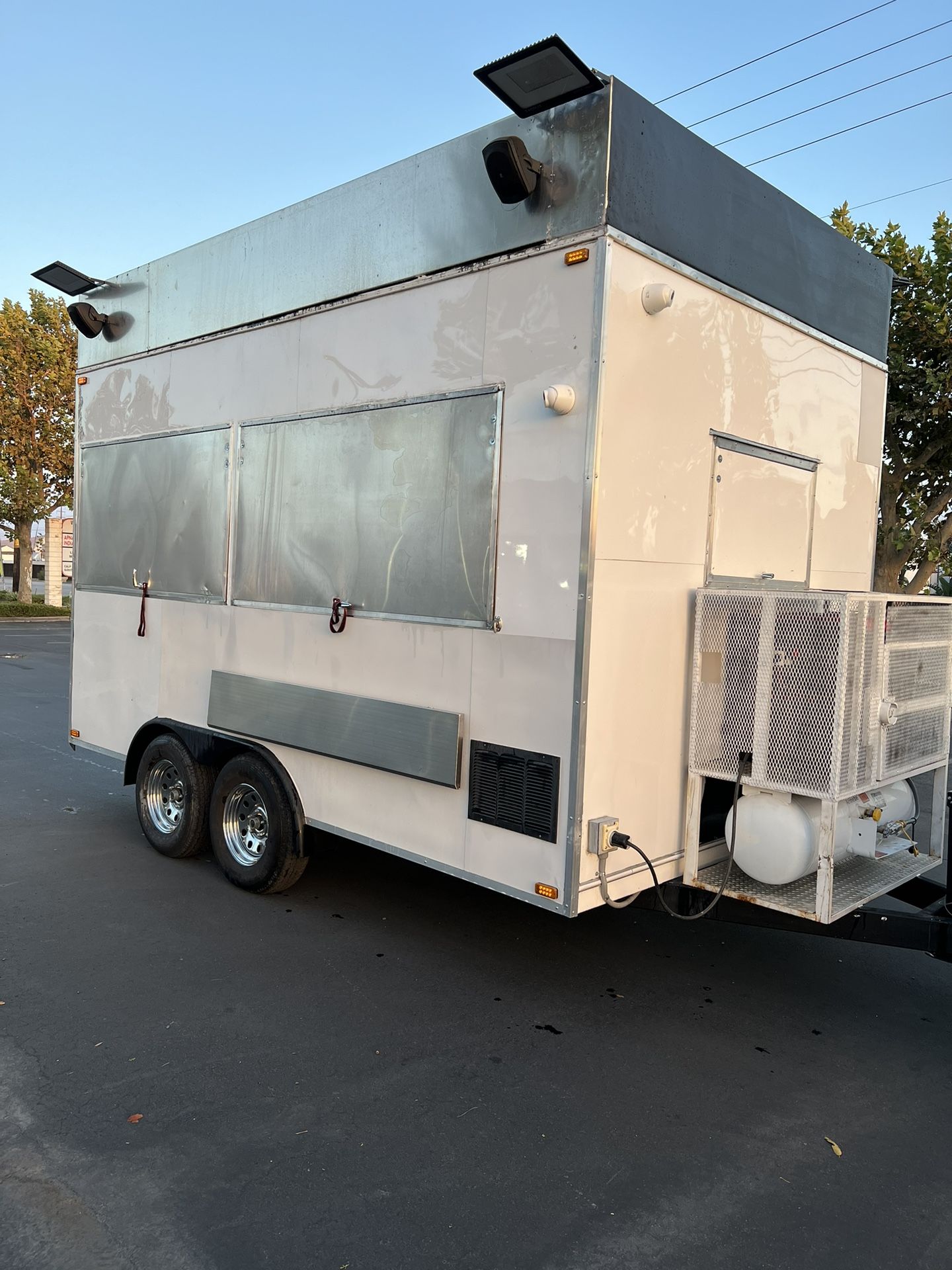 Food Trailer /traila De Comida