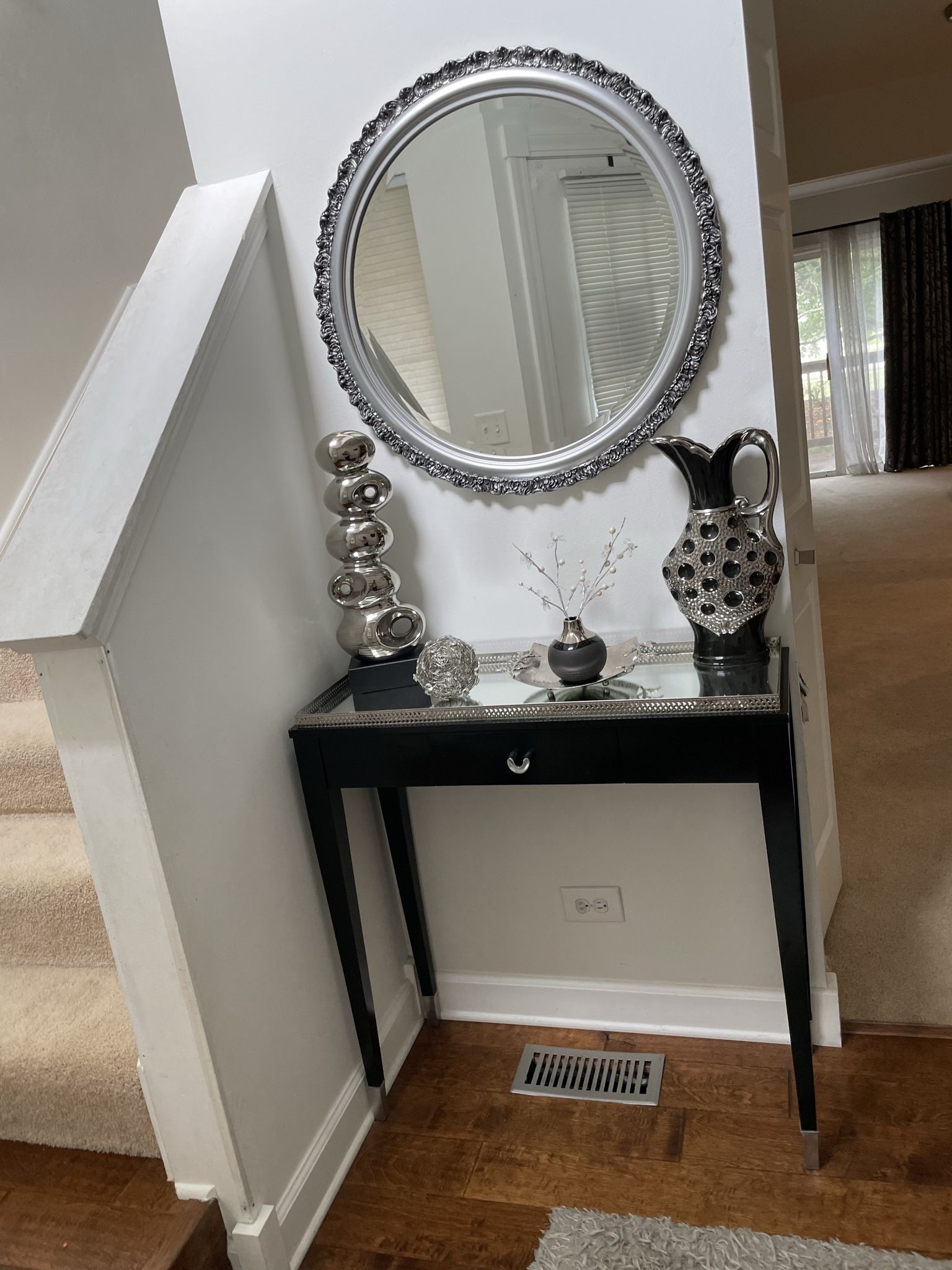 Mirror And Console Table Set 