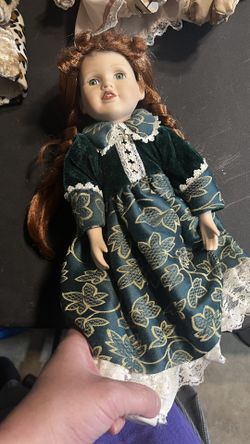 Timeless Treasures Katherine Collections 16" Porcelain Doll 2002 “IRISH”
