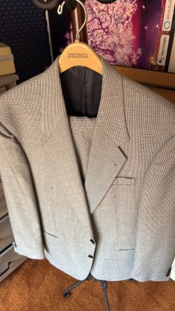 light grey suit size 42 regular
