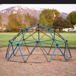 Climbing Dome Jungle Gym 