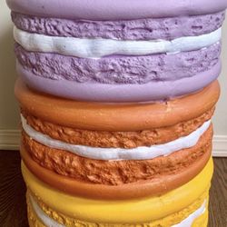 Macaroon Stools 