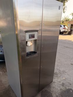 GRATIS Refrigerador