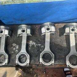 K24/k20 Pistons And Rods 