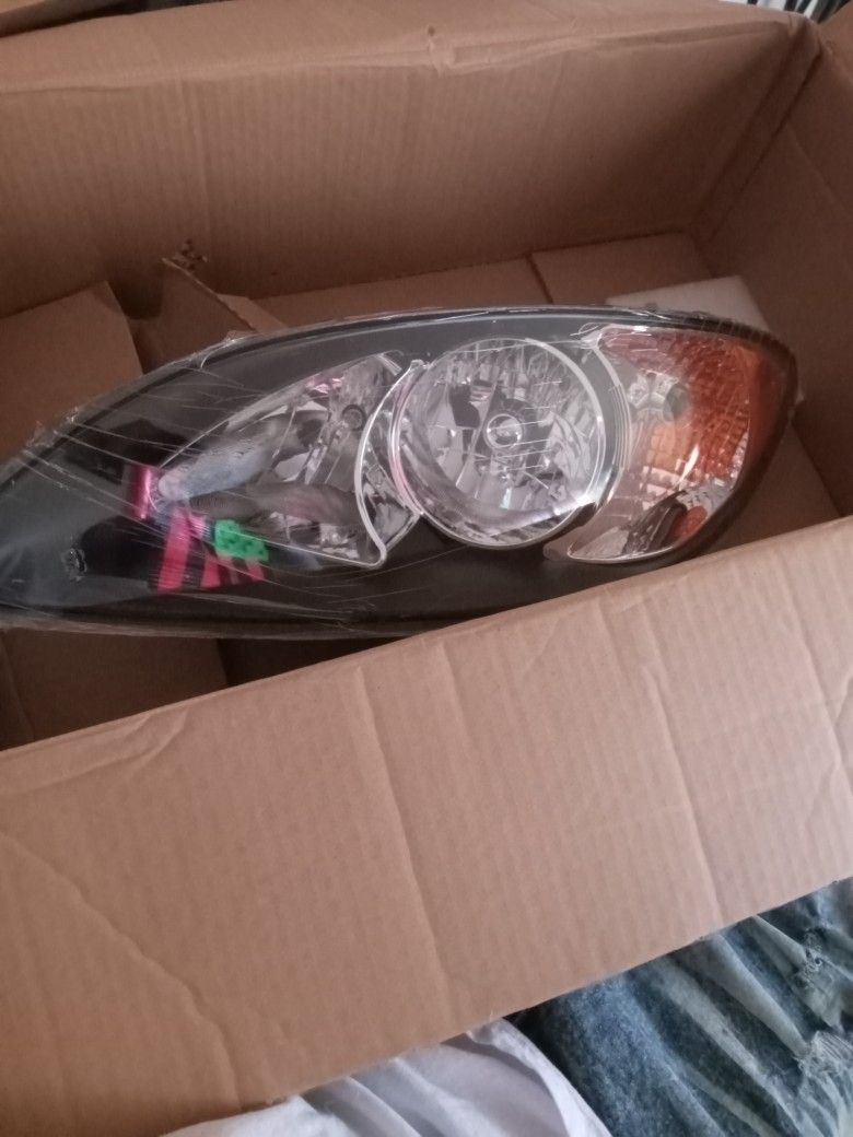 2008-16 International Prostar Headlights 