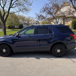 Ford Explorer 2015 police interceptor (low mileage)