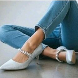 BCBGeneration Branda Jewel Strap Pumps Silver Women's Size 7 NWOB