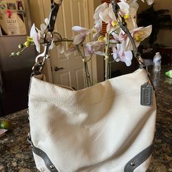Vintage coach Carly hobo