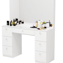 Makeup Vanity Table With Mirror