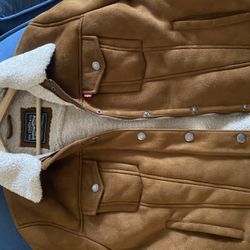 Levi's Women's Classic Sherpa Lined Trucker Jacket