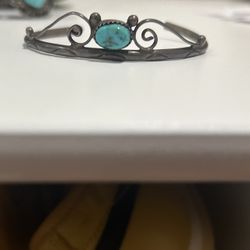 Vintage Small Sterling And Turquoise Bracelet