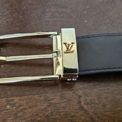 Louis Vuitton Men's Belt (Reversible) Black / Brown  Negotiable!!!