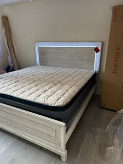 King Size Mattress Pillow Top New bedframe not included sold separately