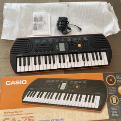 Casio Mini Keyboard Piano