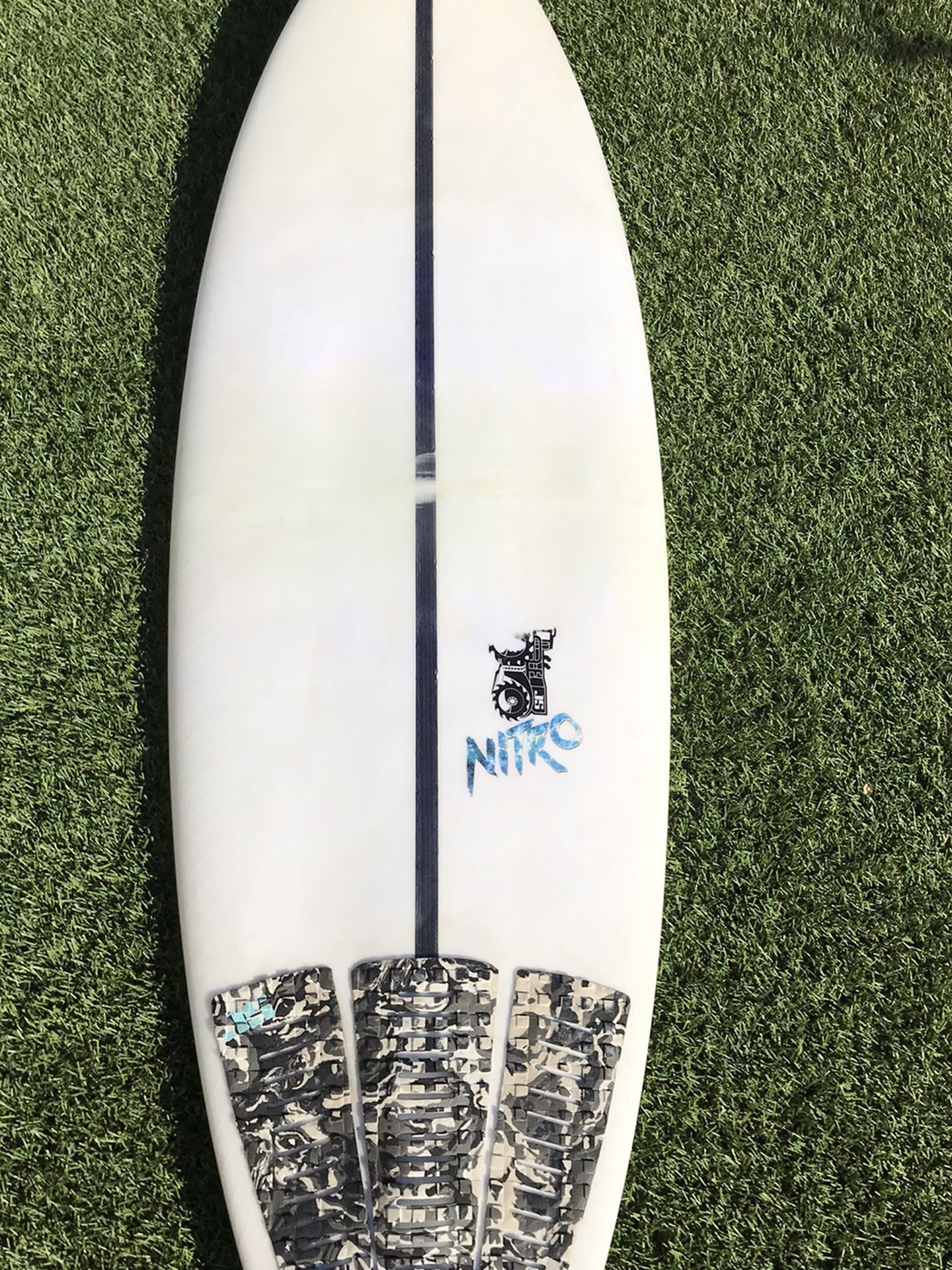 5’8” JS Nitro Surfboard