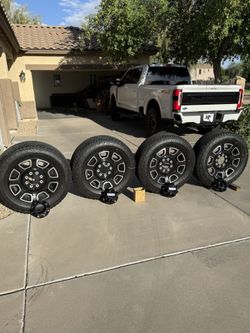 2026 F350 Platinum Tires And Wheels LT275 65 R20