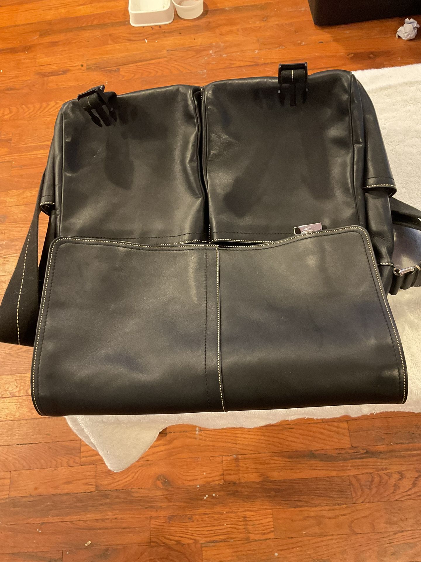 Coach Leather Laptop Case. Excellent / New Condition $ 40