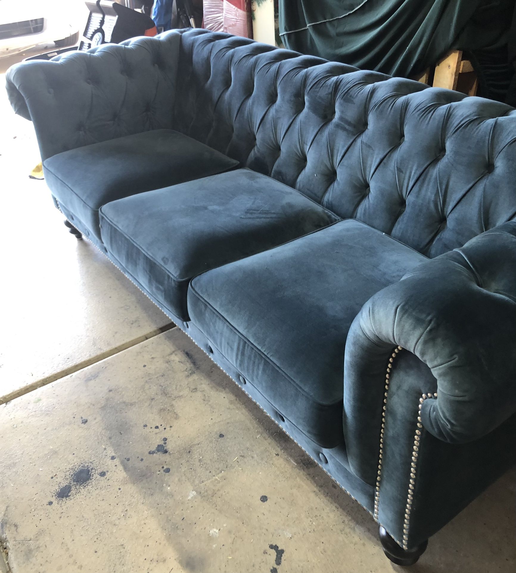 Velvety Soft Couch/sofa