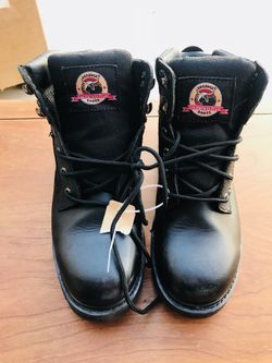 Steel toes work boots