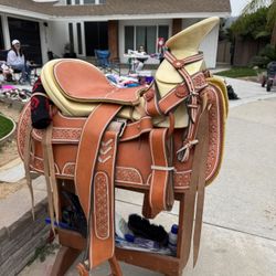 Monturas/ Saddles 