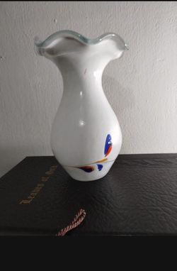 BLOWN GLASS VASE 7.5"×4.5"