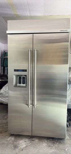 KitchenAid 42 build in