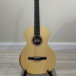 Academy 12e -N | Used| Excellent Condition 