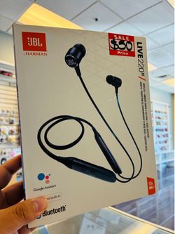 JBL live220