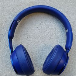 Beats
Solo Pro - More Matte Collection: Dark Blue - Wireless Noise Canceling On-Ear Headphones