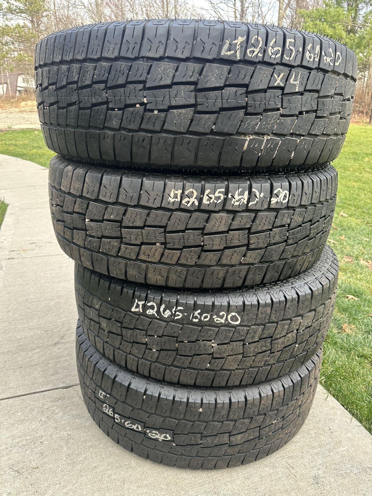 SET OF 4 LEXANI TERRAIN BEAST AT LT265/60R20 10PL ONLY $300 RETAILS $784
