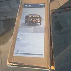 Outdoor Fire Pit ( Brand New ) 