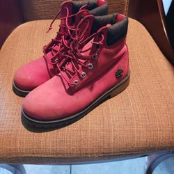 Clean Like New Size 5.5 Red Timberland Boots Design Is Chicago Bulls $100 Cash Must Pick Up Broadway And APACHE BUCKEYE AZ 