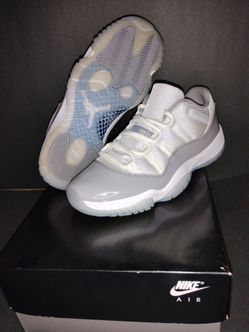 Cement grey Jordan 11 low's size 8.5 Mens