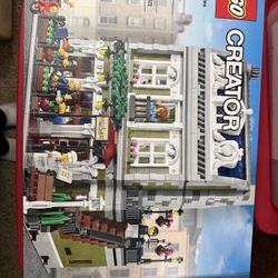 LEGO Parisian Restaurant With Box And Instructions  
