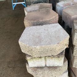 Retaining Wall Blocks 
