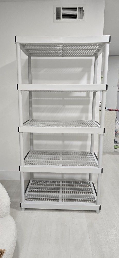 Plastic Shelving / Repisas o Estantería Plástica