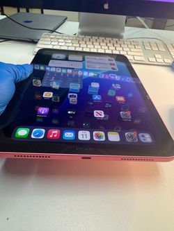 iPad 11 gen A16 Chip 128 GB like new no scratches 2025