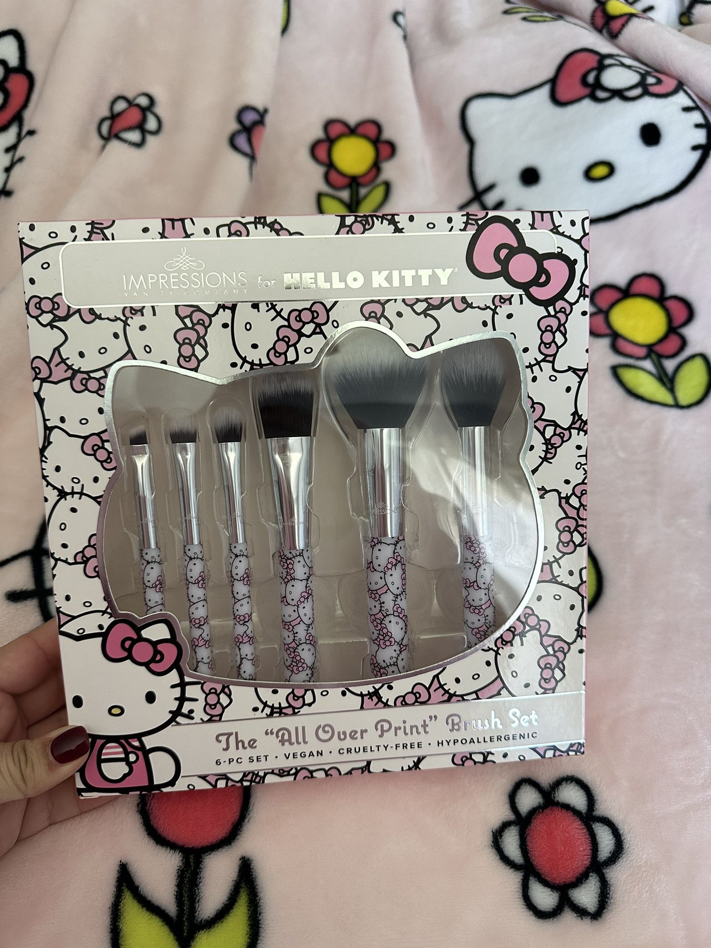 Hello Kitty Impressions Makeup Brushes 