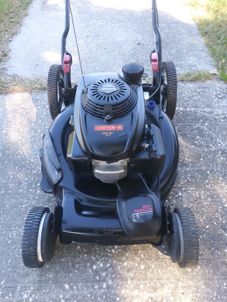 22 in Cut Craftsman self-propelled lawn mower