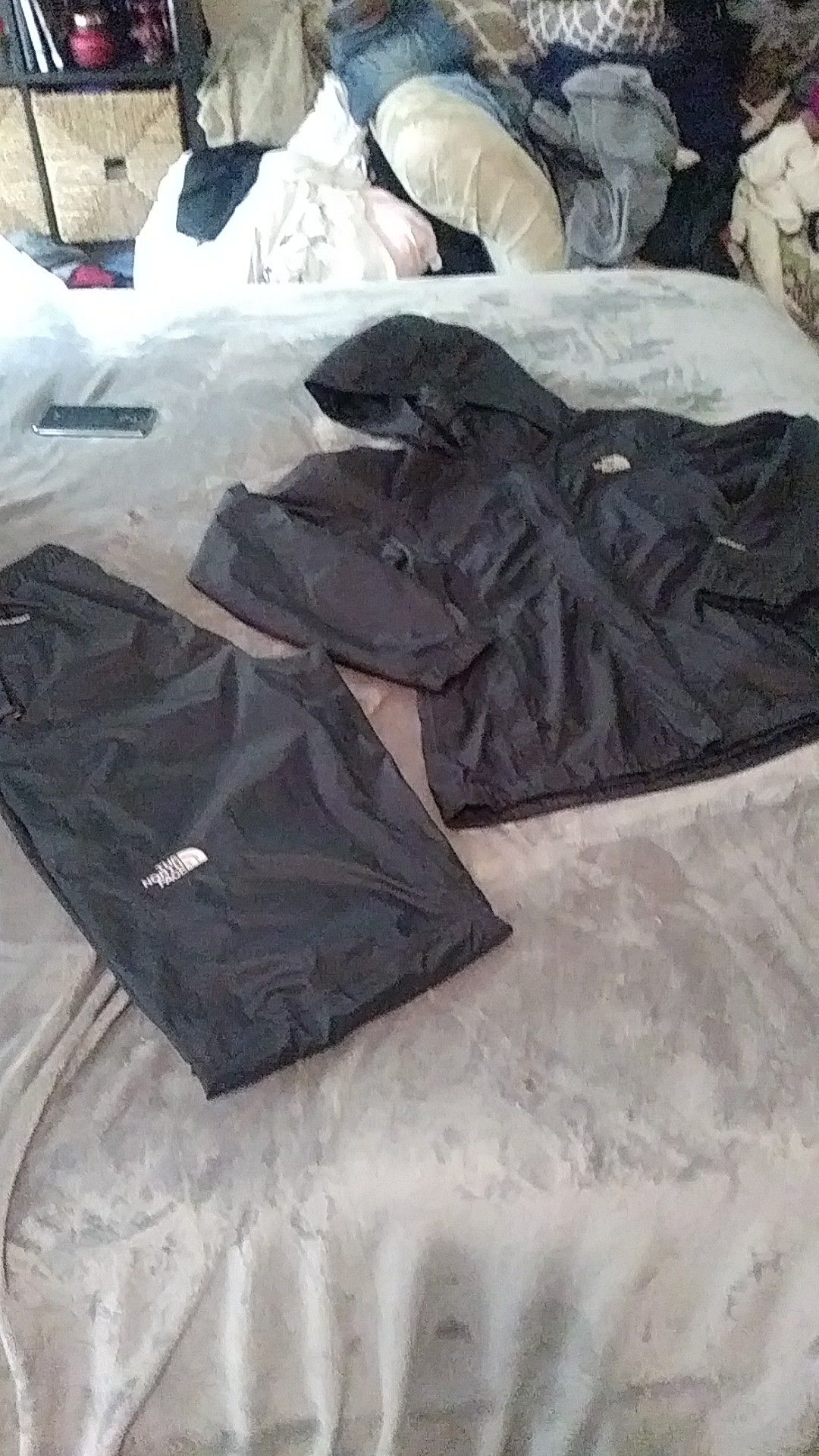 North Face - Hyvent matching top and bottom set