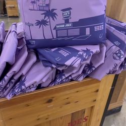 Trader Joe’s Insulated Cooler Bag Purple Rain Lavender  Reusable Large 8 Gallon bag