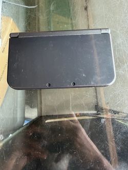 New Nintendo 3ds xl 300 with charger