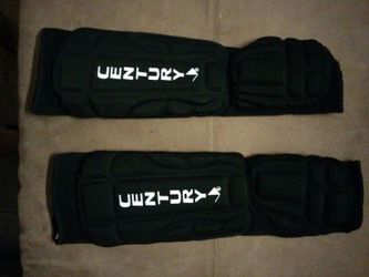 Century sparring gauntlets