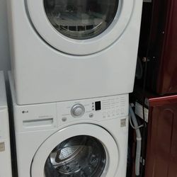 LG Washer And Gas Dryer Set For $680